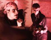 Buzap Tim performing